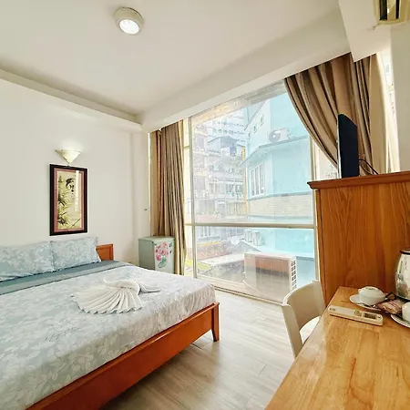 Line Hotel